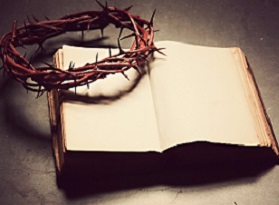 Crown-and-Bible-Religious-Stock-Image--scaled